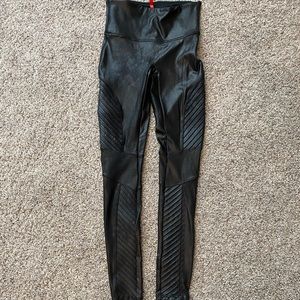 Spanx Motto leggings